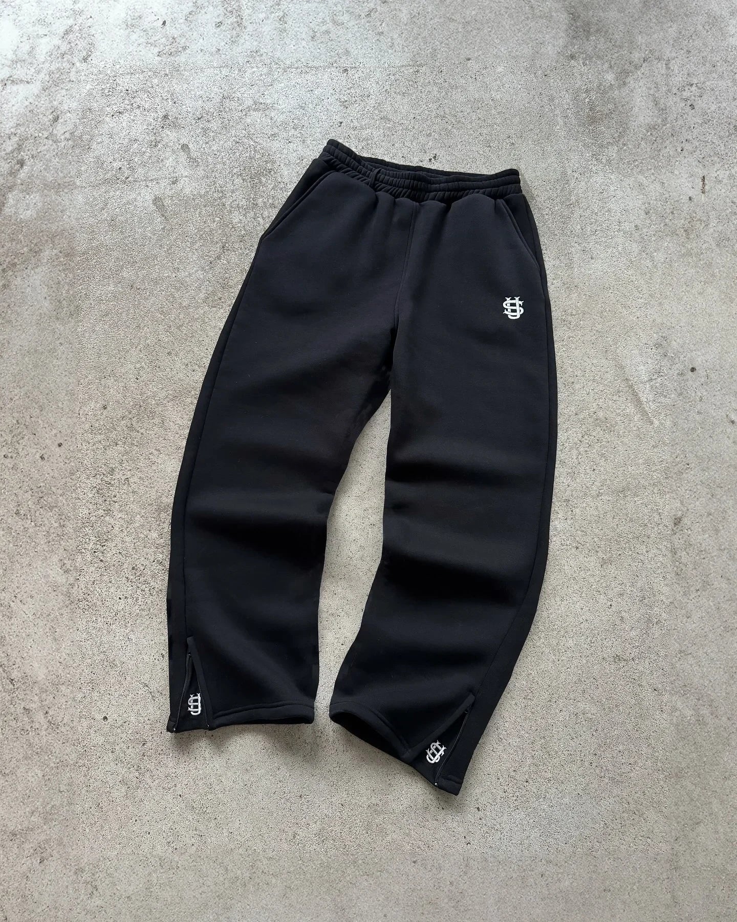NeoFlex Y2K Embroidered Zipper Pants